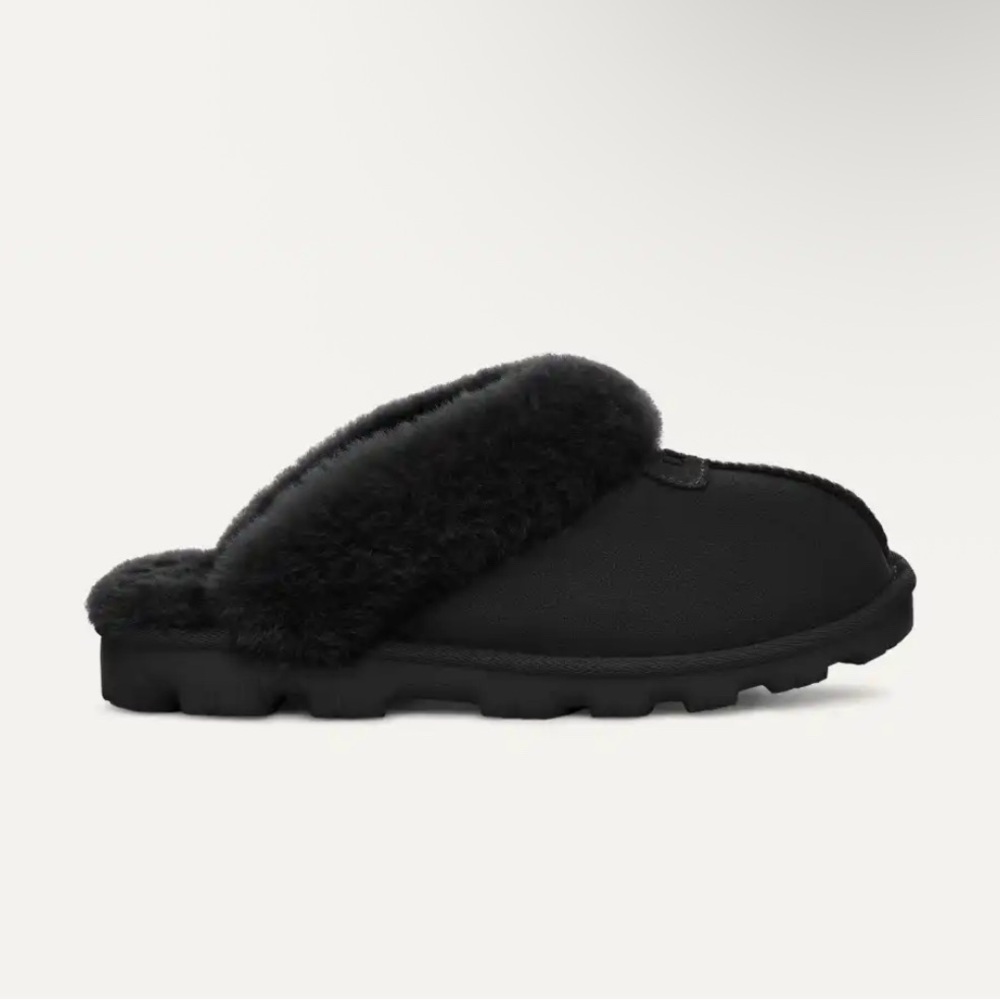 UGG Women’s Coquette Black Fuzzy Slide Slippers Size 11 NWOT